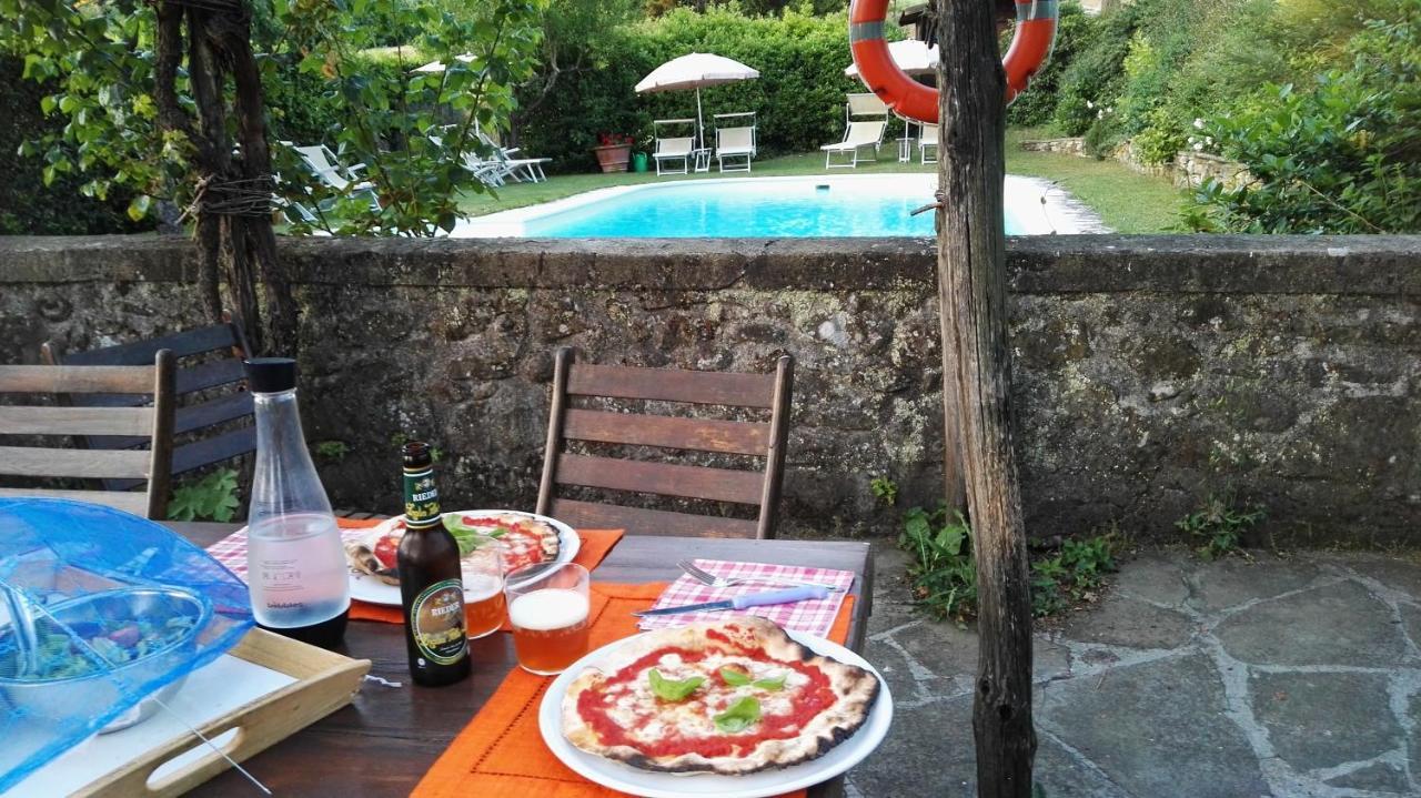 B&B Le Due Volpi วิคคิโอ ภายนอก รูปภาพ
